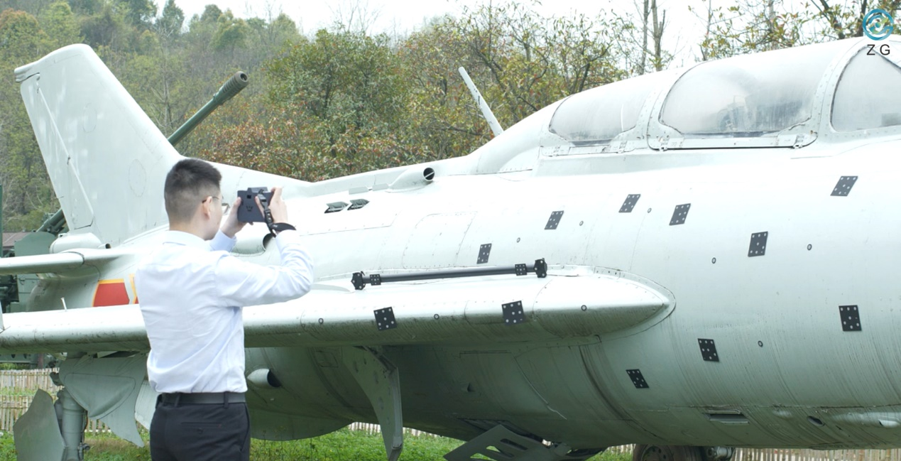 PhotoShot Max Taking Pictures Photoshot Max scatta foto