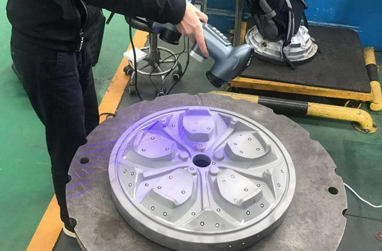 Scanner 3D per la progettazione e modellazione 3D