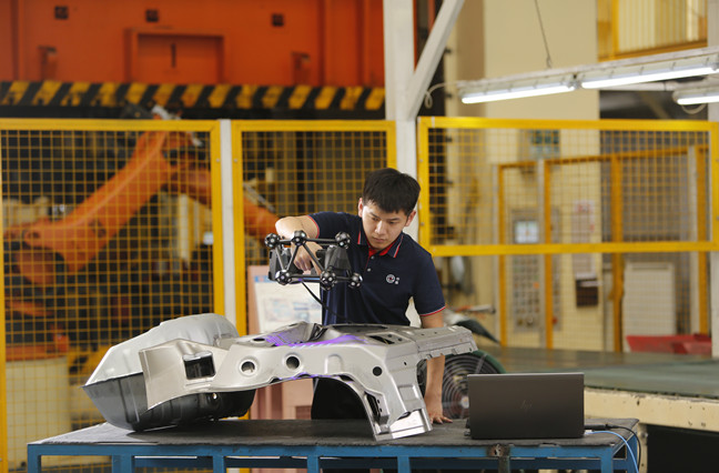 Ispezione dimensionale 3D di parti di macchinari di grandi dimensioni